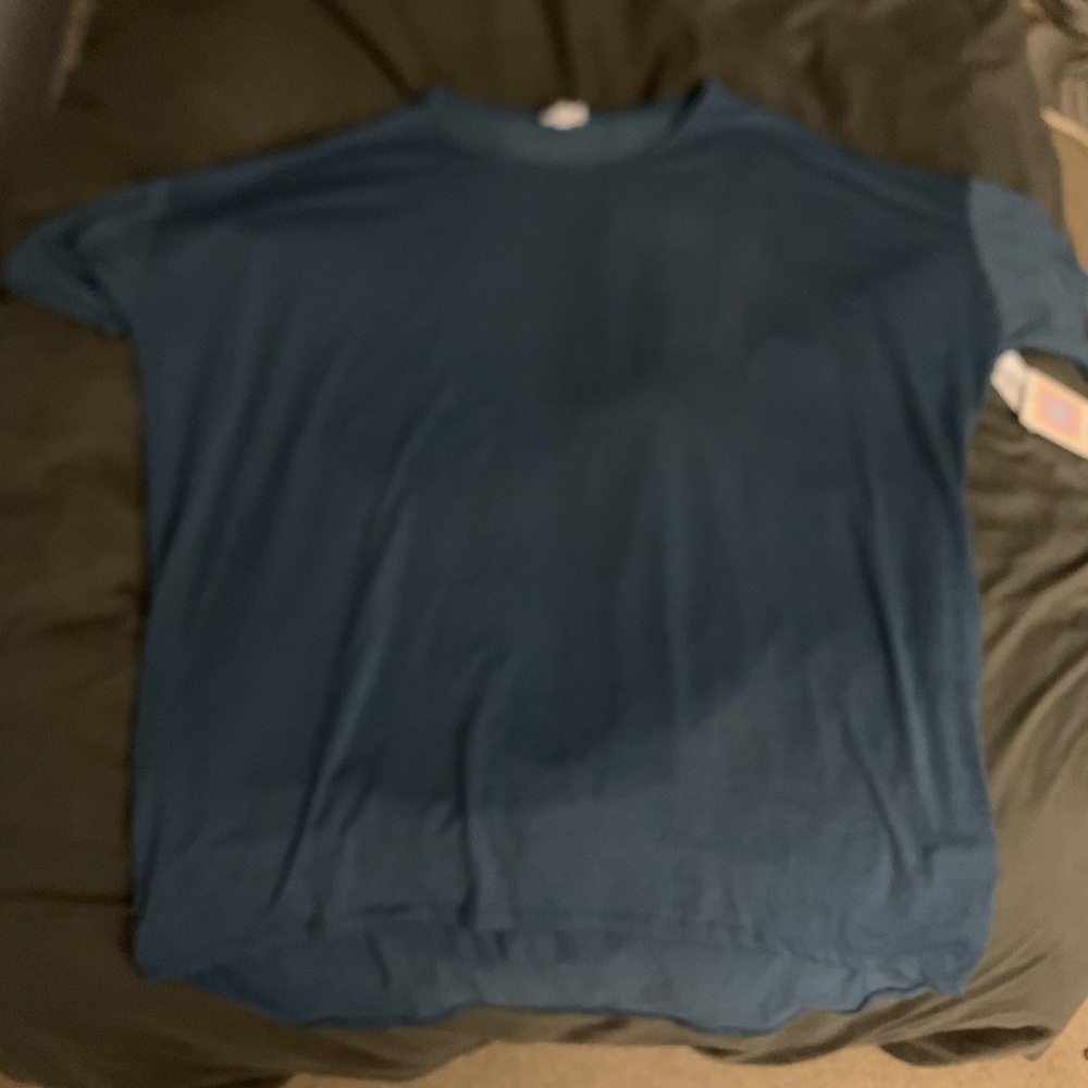 NWOT Lularoe T-shirt